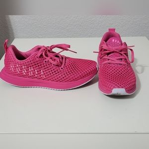 NoBull mesh runners - hot pink! Size 7.5 womens